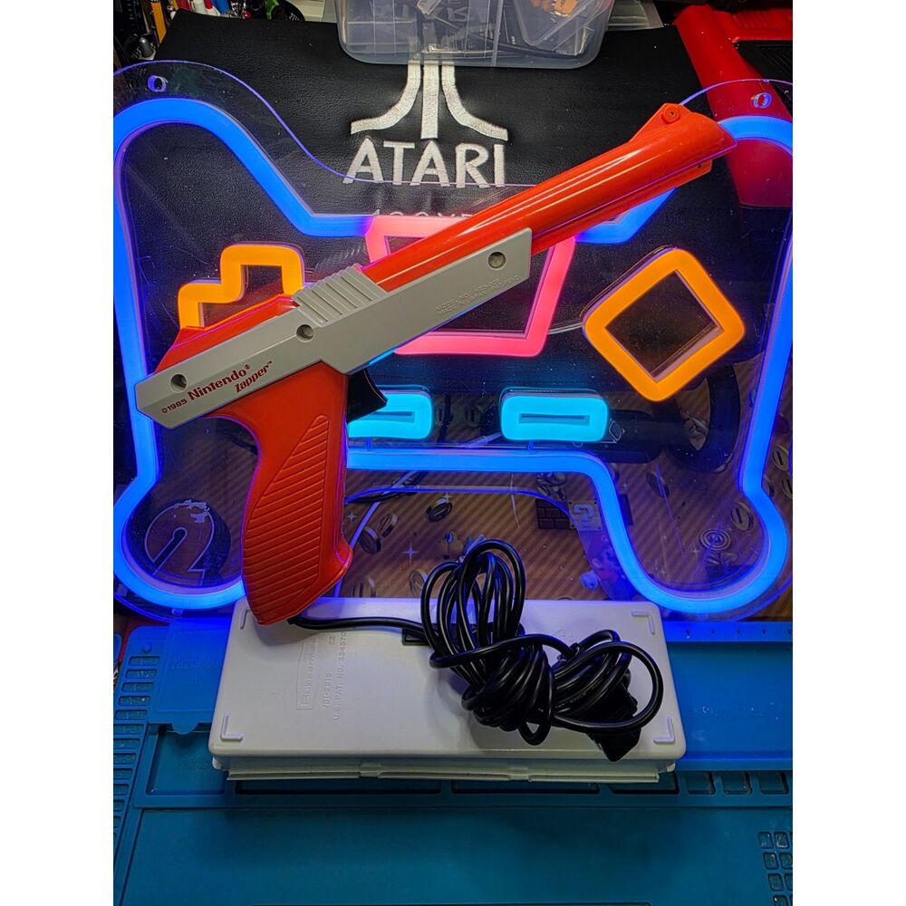 Nintendo NES Zapper for Nintendo NES